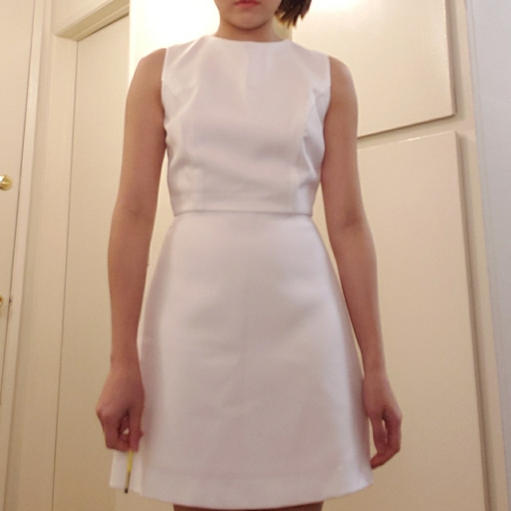 Elegant White Formal Party Open back dress outfit